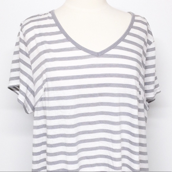 Calvin Klein stripped performance fitness top - Picture 4 of 6